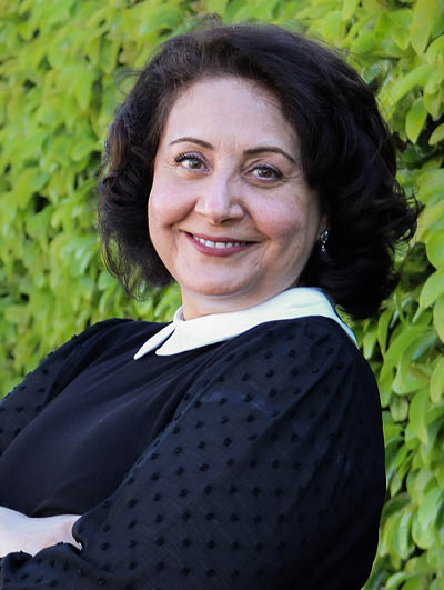 Meet Dr. ARMITA AKBARNEJAD